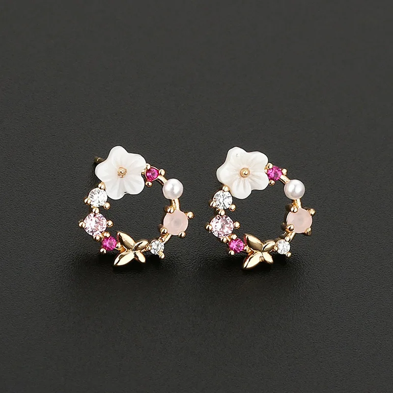 Sweet White Small Flower Stud Earrings for Women Pink Rhinestones Round Circle Earrings Hollow Geometry Retro Jewelry