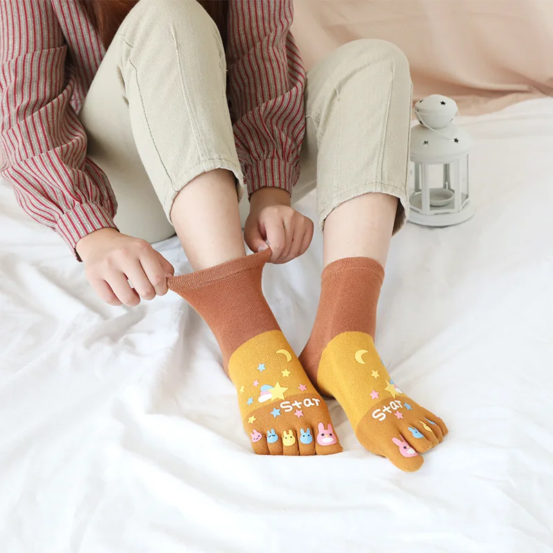 5 Pairs Five-finger Socks Women Cotton Spring and Summer Middle Tube Breathable Creative Women Cartoon Split-toe Socks