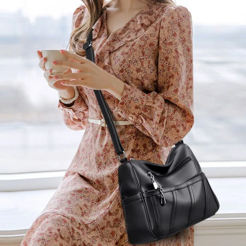 2023 New Large Capacity Middle-Aged Women Cross-Body Bag Shoulder