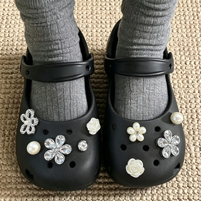 Luxury Pearl Crystal Flower Ballet Clogs Accessories 2026 Korean Rhinestore DIY Shoes Charms Sets Summer Sandals Decorations