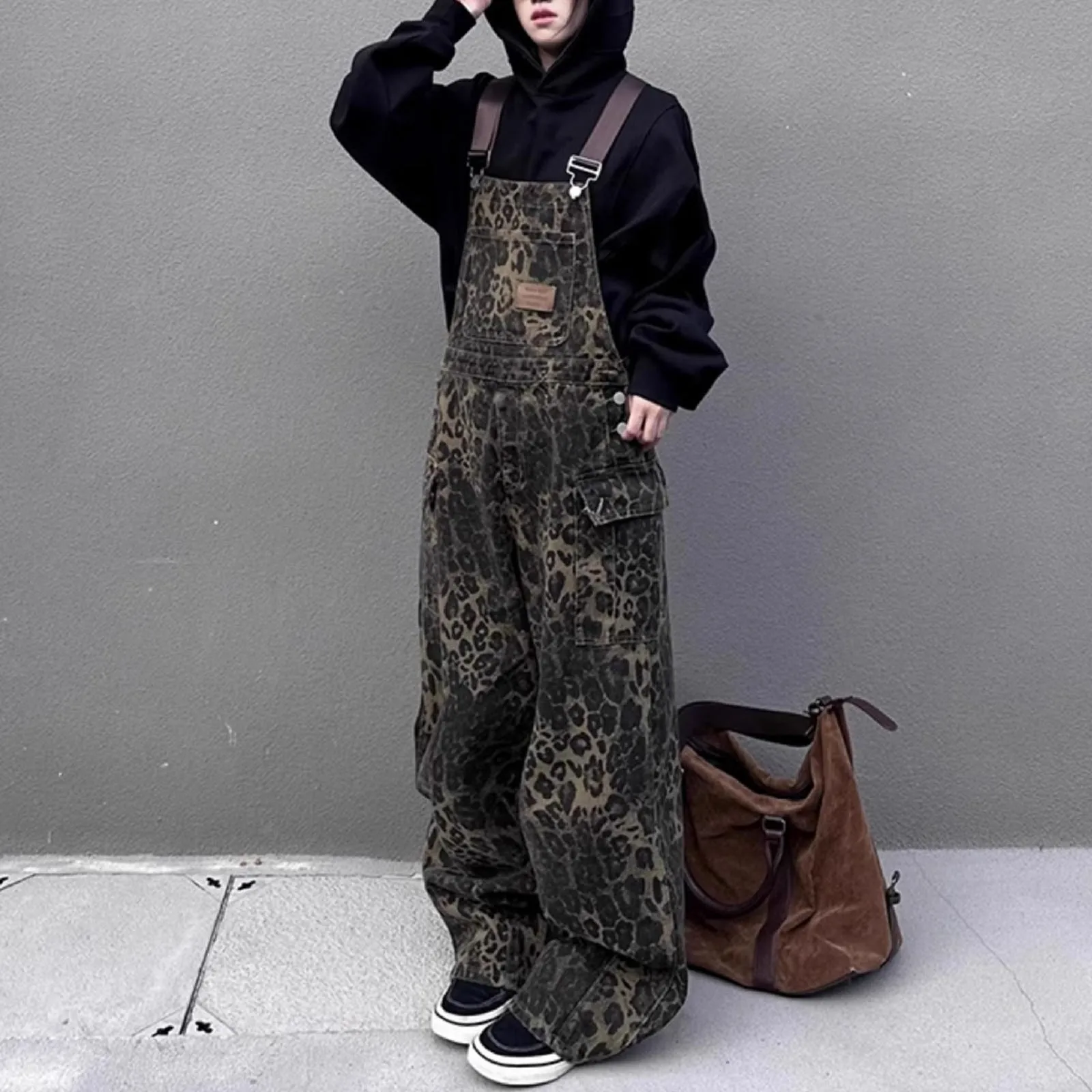 

Retro Street Cargo Jeans Hip-hop Punk Handsome Loose Leopard Print Overalls Spring and Autumn New Multi-pocket Pants for Women