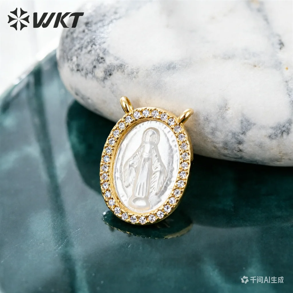 WT-JP329 Newest Lovely Micropave Cubic Zircon Shell Gold Metal Plated Pendant MOP Double Loops Religious Style For Ladie Jewelry