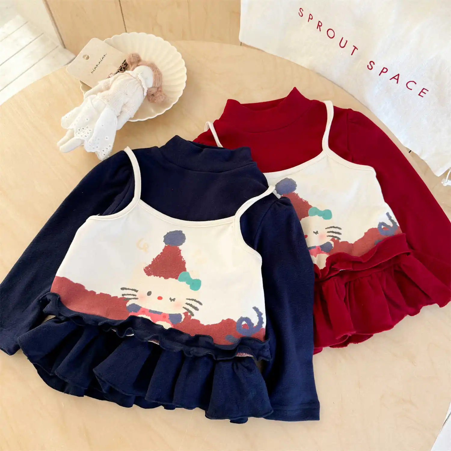 

Fake 2 Pieces Splicing Fleece T-shirt For Girls Half High Neck Cartoon Pattern Print Tees Autumn Winter Korean Fashion Dress Top