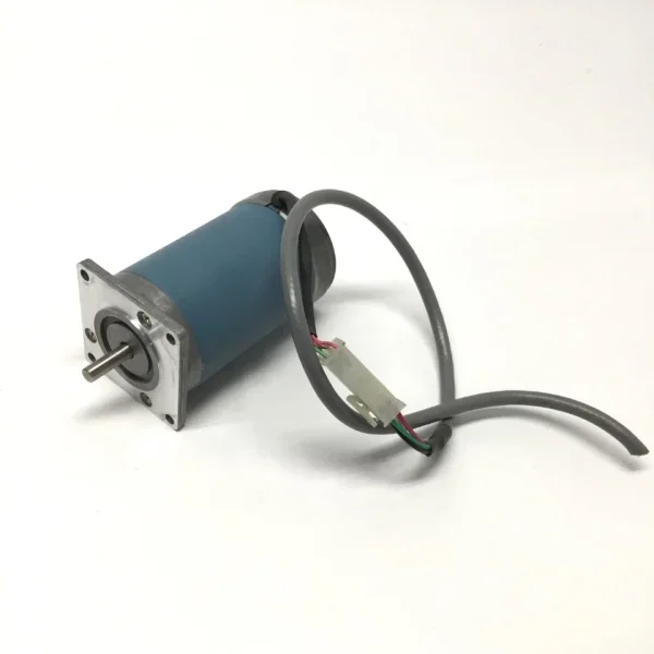 

Синхронный шаговый двигатель Superior M063-09 Slo-syn, 23, 2.25VDC, новый, оригинальный, в наличии, для ПЛК