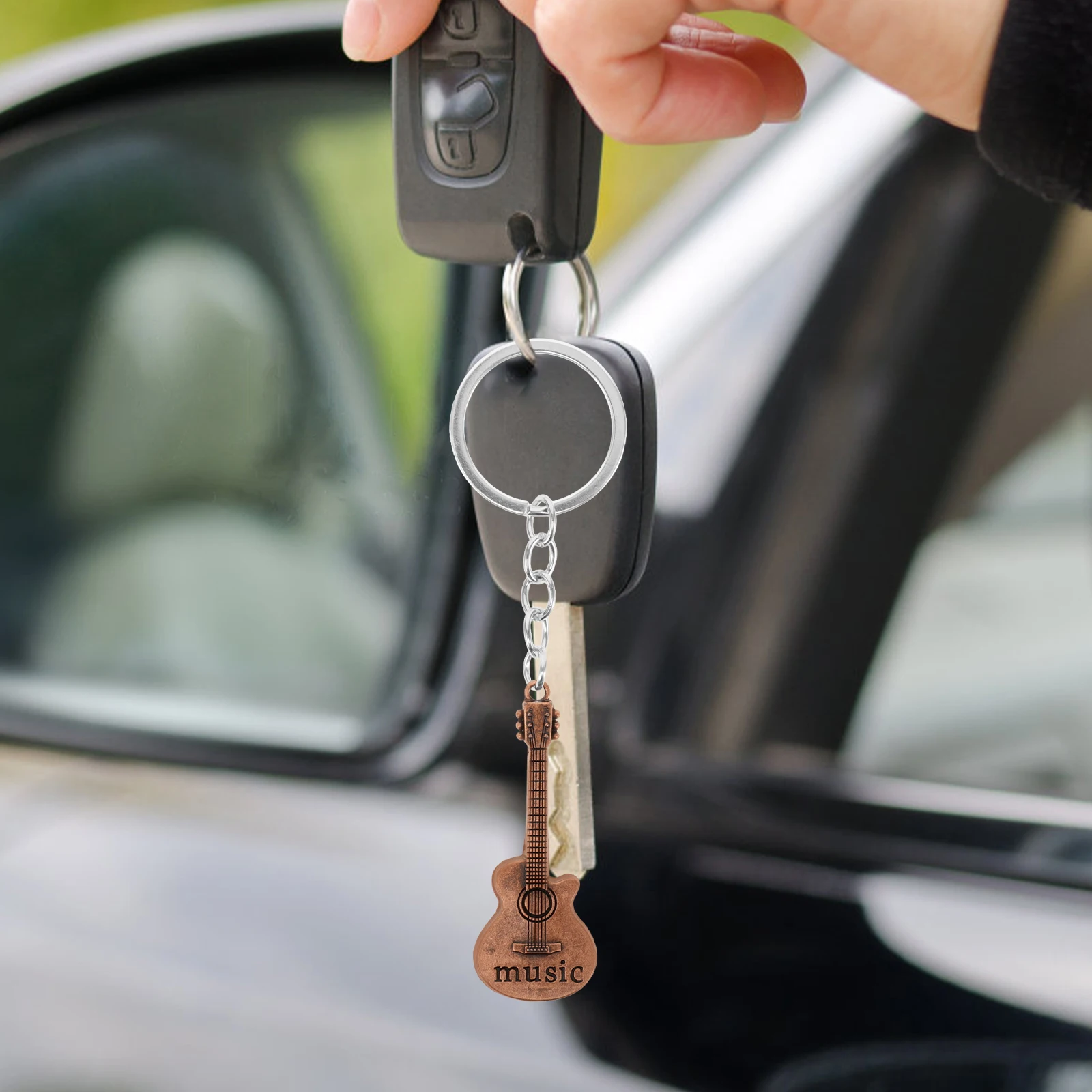 

3pcs Music Guitar Key Chain Cute Mini Tiny Small Keychain Zinc Alloy Hanging Decoration Car Bag Lightweight Compact Exquisite