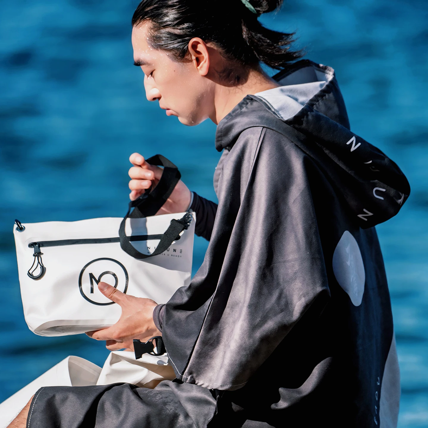 Nu-June Swimming Bag Portable Wash Dry Bag IPX6 Waterproof for Bottle Towels Phone Makeup with Hiking Beach Bags Storage