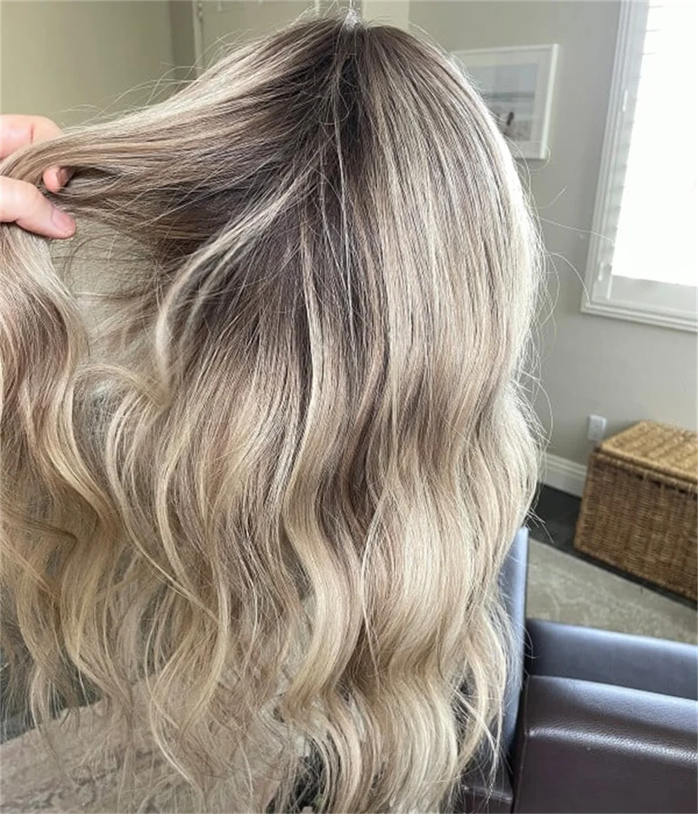 

Синтетический парик 13x4 Ash Roots Lace Front с мелированием блонд, для женщин, с эффектом натуральной линии роста волос, свободная волна, без клея, для повседневного использования и вечеринок
