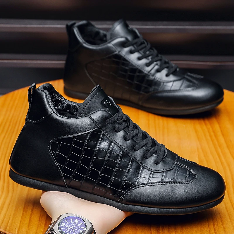 

Men's new autumn and winter leather casual shoes trendy high top board shoes comfortable anti slip flat shoes warm cotton shoes