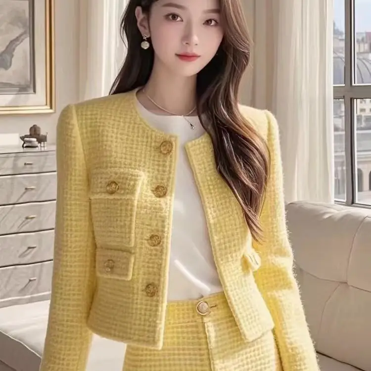 Fashion Suit Women's 2026 Autumn And Winter New Versatile Unique Chic Top Short  Bright Silk Blazer Skirt Two-Piece Set Yellow