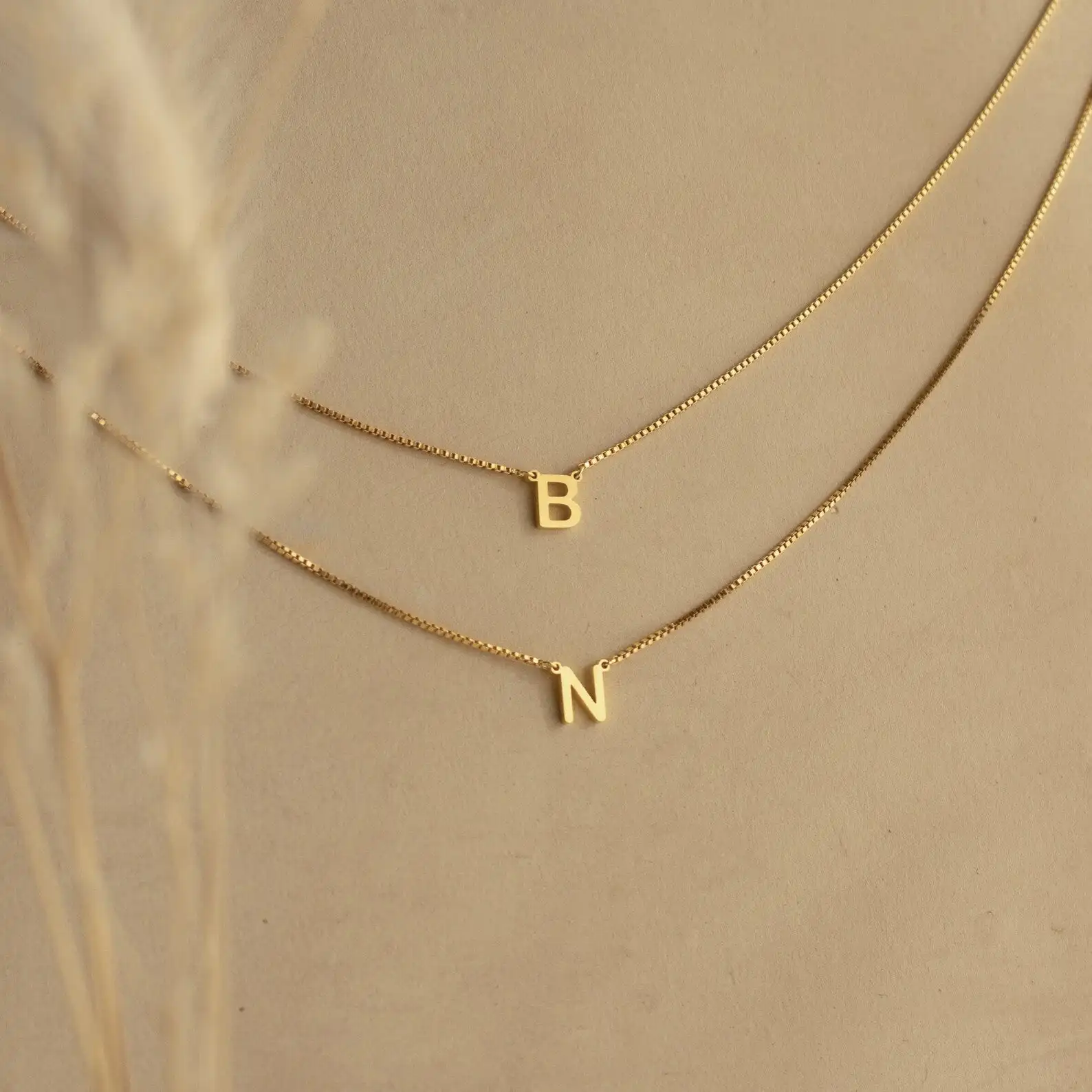 Minimalist Box Chain Initial Necklace Customizable Stainless Steel Gold Letter Pendant Nameplate Bridesmaid Birthday Gift