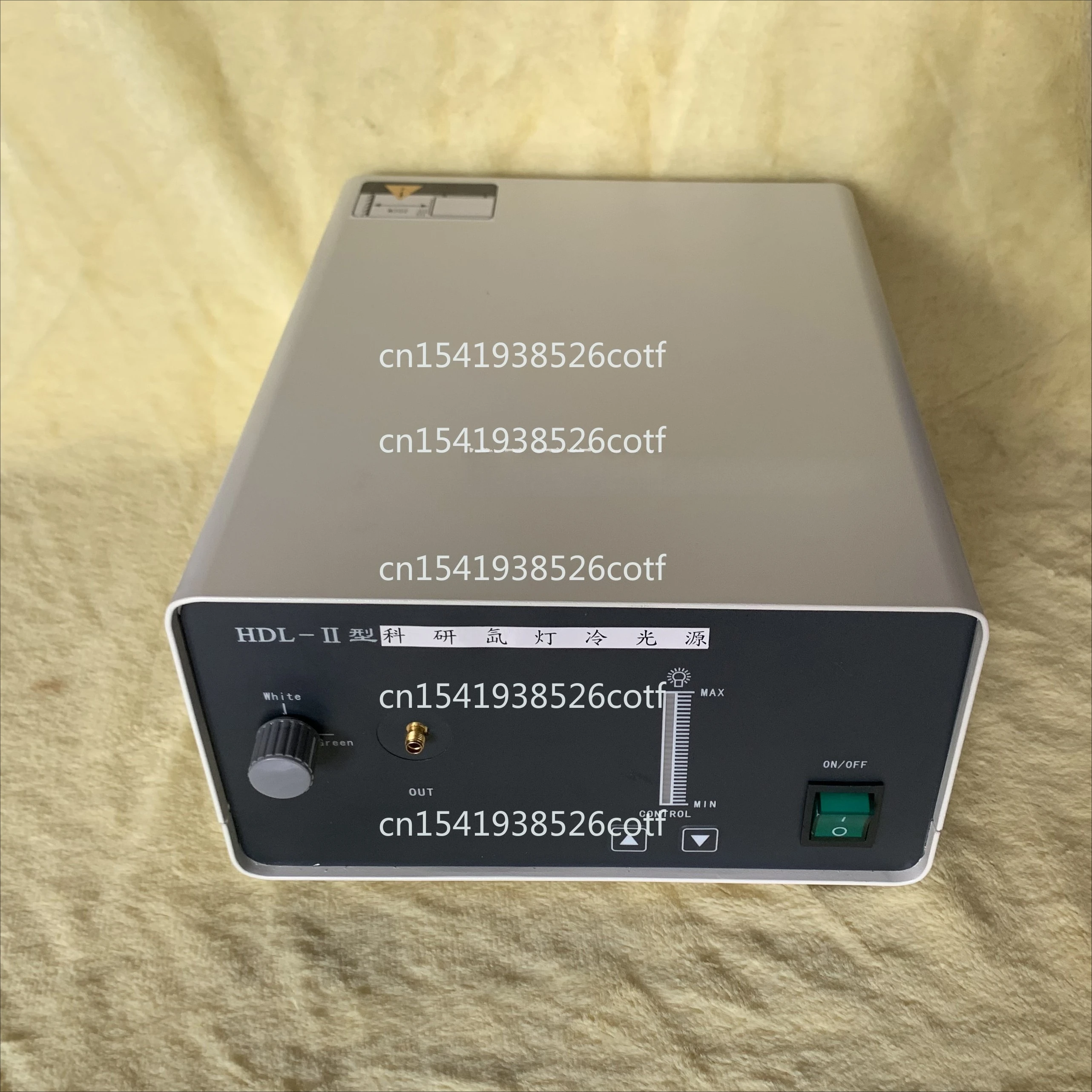 

Light source Fluorescent light source, custom xenon lamp SMA905 interface