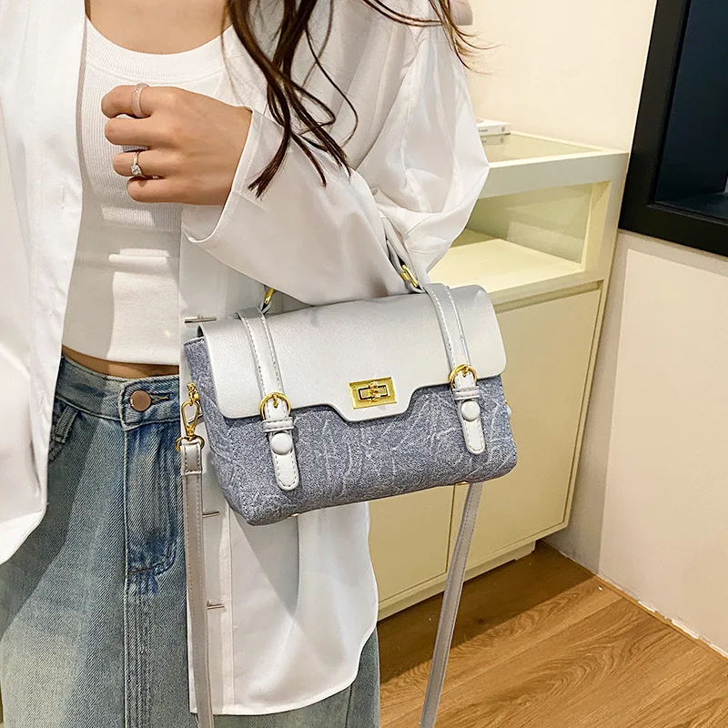 

2025 Spring - Summer New! Women's Casual Shoulder Messenger Small Square Bag. Contrasting Color, Retro Texture, Popular Fashion