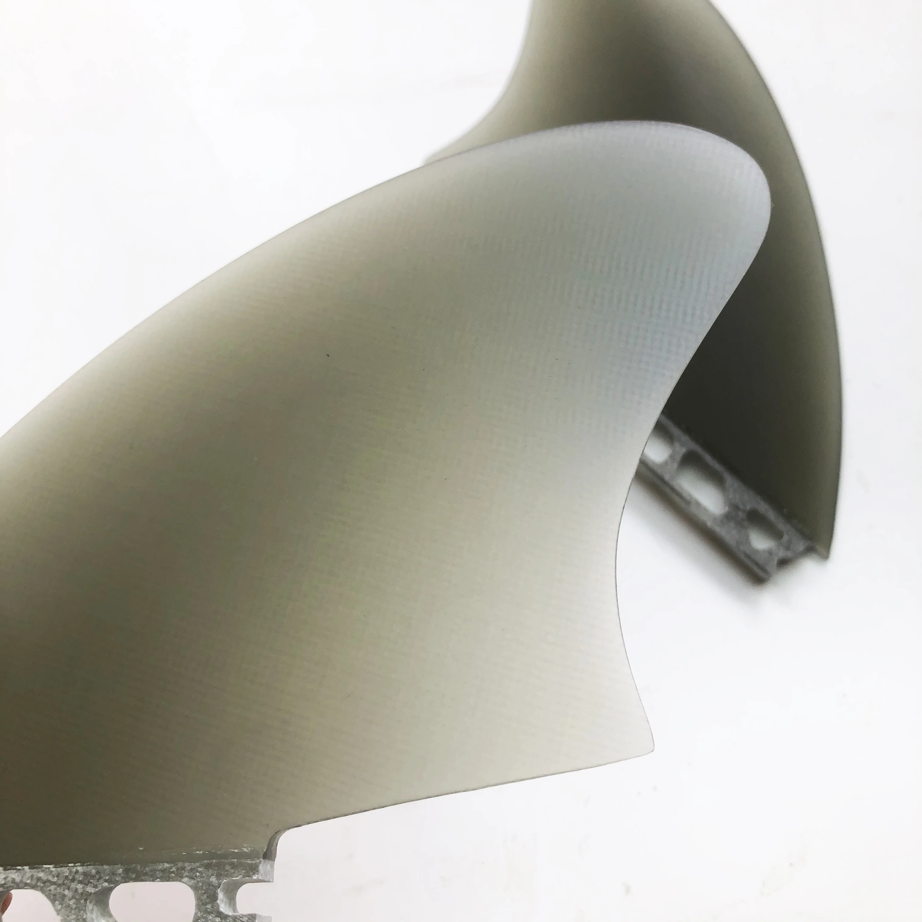 Twin Keel Fins (2 Flossen) Single/Dual II Tab Surfing Fins aus massivem Fiberglas für geringes Gewicht, Haltbarkeit und Top-Performance – Detail 16