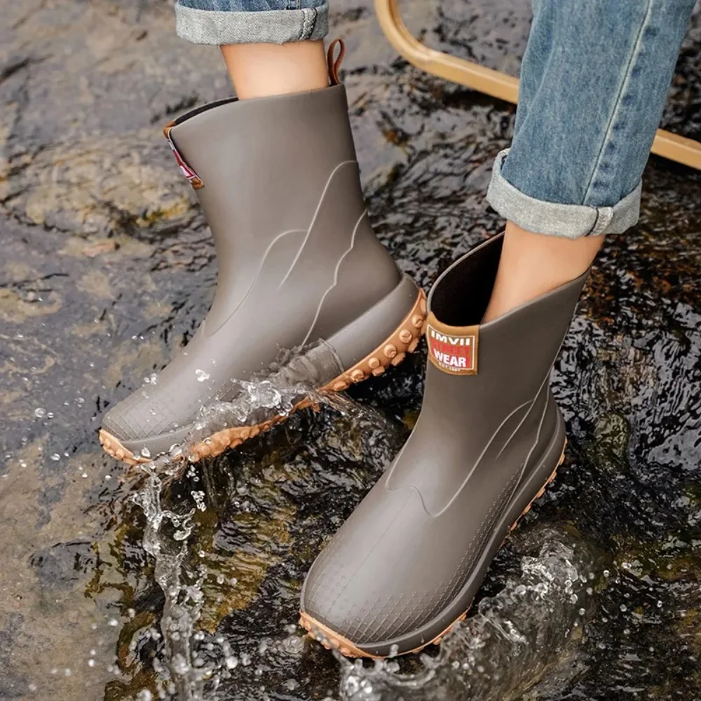 

2025 Men Waterproof Mid-calf Rain Boots Anti Slip Fishing Garden Wellies Outdoor Platform Wide Toes Adult Chef Kitchen Man Shoes