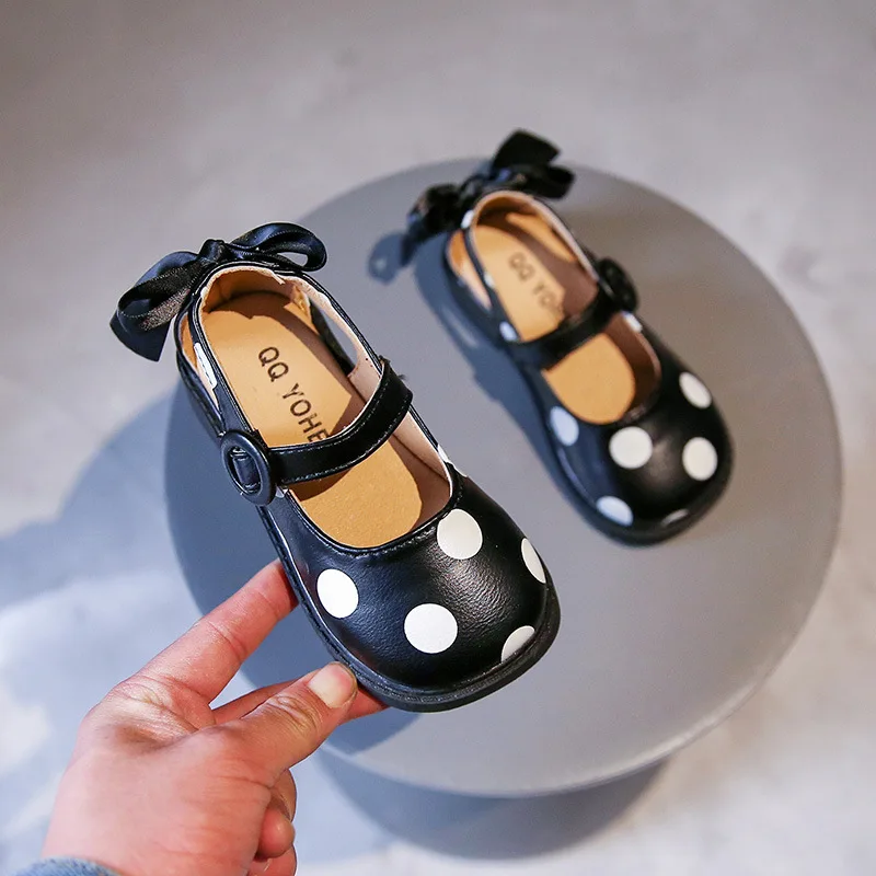 Children Leather Shoes Spring Summer Baby Girls Toddler Flats Breathable Girls Performance Dress Princess Kids Moccasins Sandals