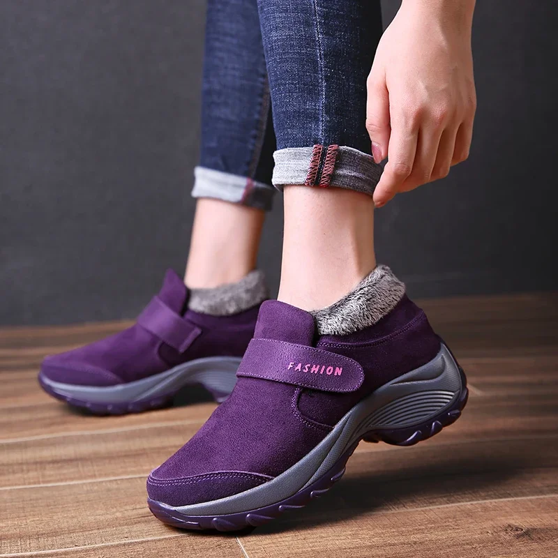 2024 Winter Female Sport Walking Shoes Keep Warm Girls Comfortable Running Sport Sneakers Height Increasing Women Snow Shoes