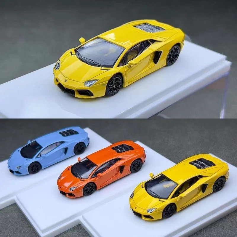

Модель автомобиля Lamborghini LP700-4 из литого пластика, масштаб 1:64, коллекционная игрушка для мальчиков, подарок на праздник, предмет для демонстрации.