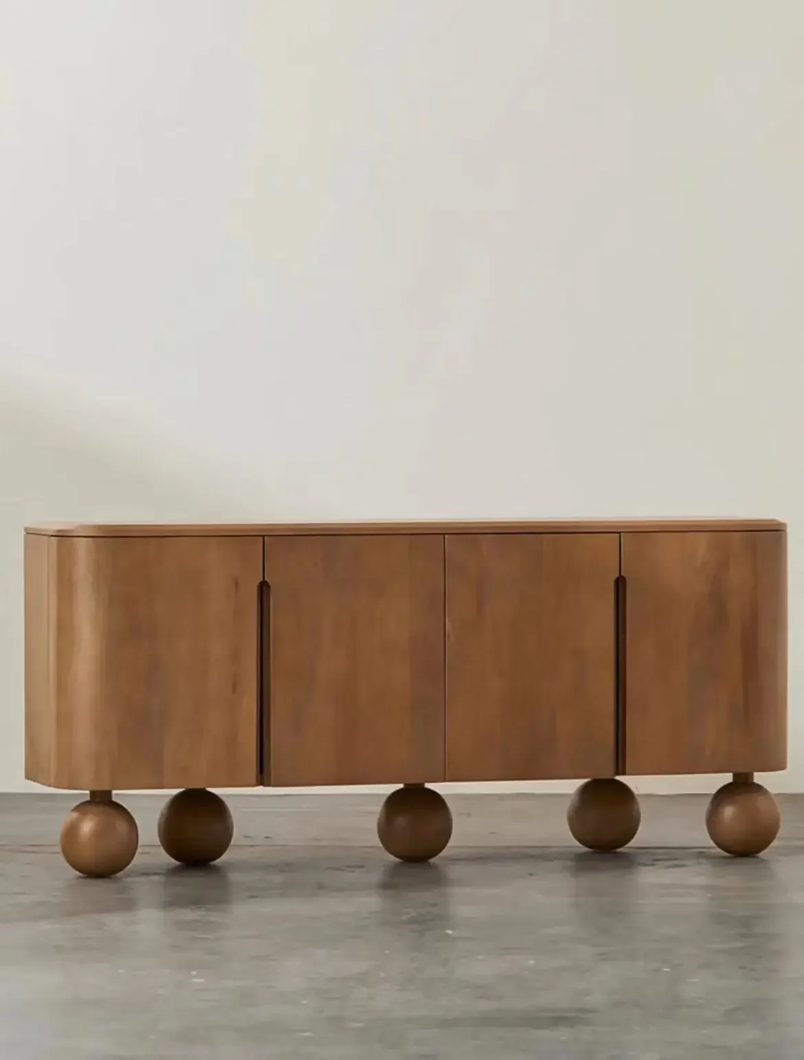 

Креативный шкаф-тумба AAMedieval из массива дерева для прихожей, декоративный шкаф для фойе, простой буфет для гостиной, современный приставной шкафчик для столовой.