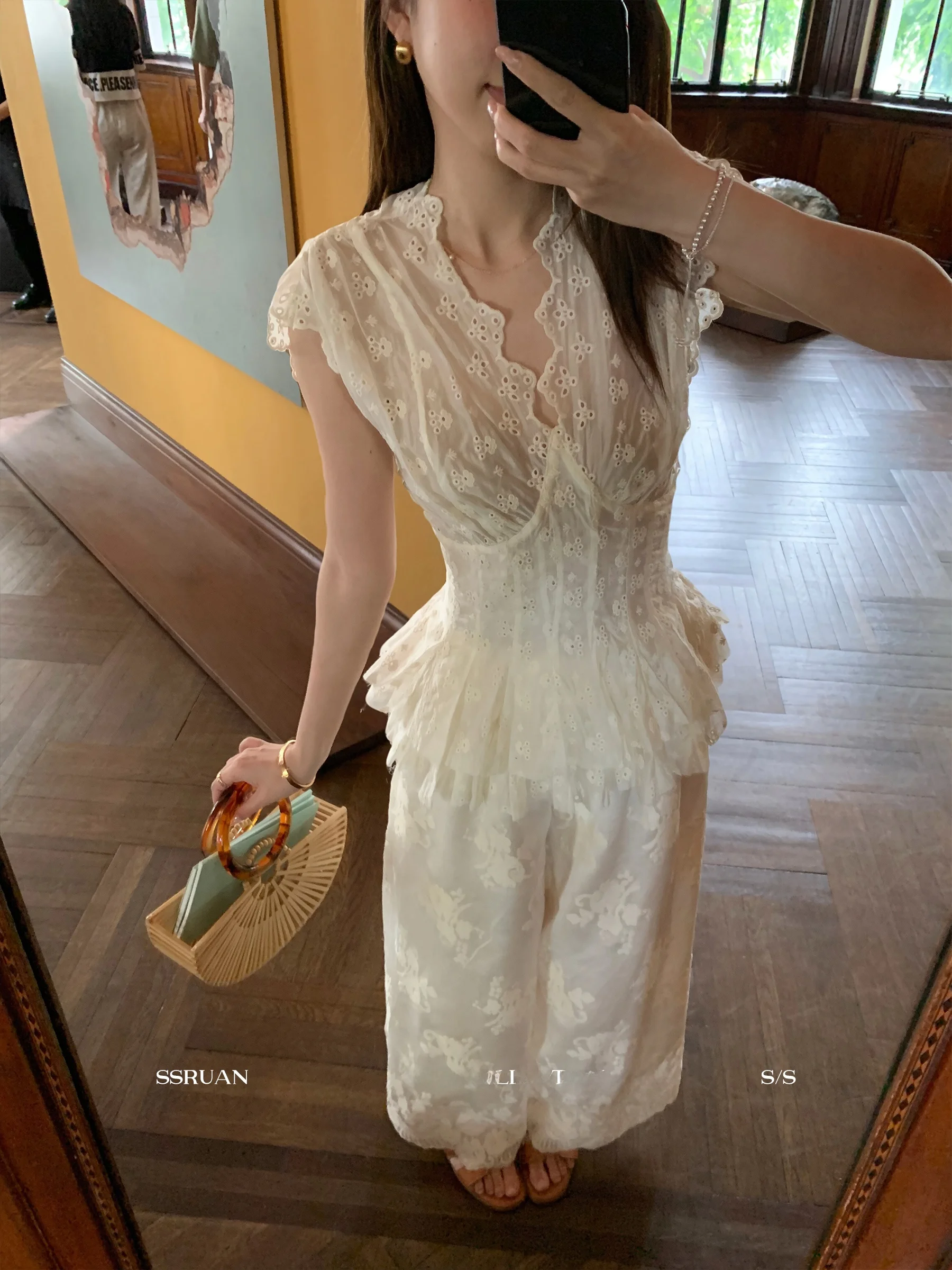 

Женская кружевная блузка Sam Seoi с длинным рукавом и V-образным вырезом, облегающая, повседневная, из полиэфирного волокна, с тонкой талией, универсальный топ