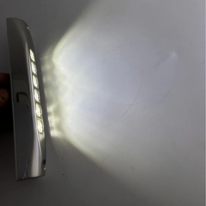 IP68 Waterproof Rail Mounted Stainless Steel LED Light with Rechargeable Battery for Marine Use