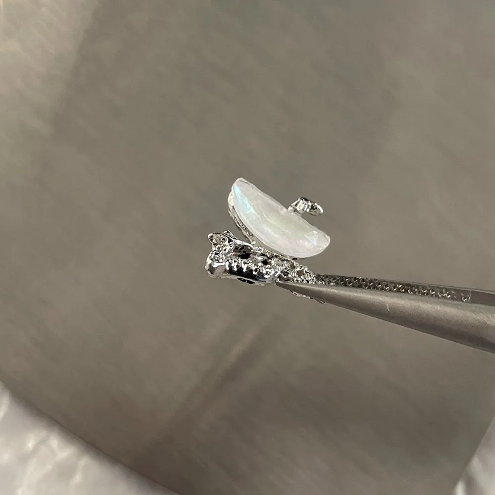 Nicchia Farfalla Mezzo cavo Mezza fata Ciondoli con diamanti Lampeggiante Aurora Scintillante Farfalla Gioielli Accessori per unghie treD 404s