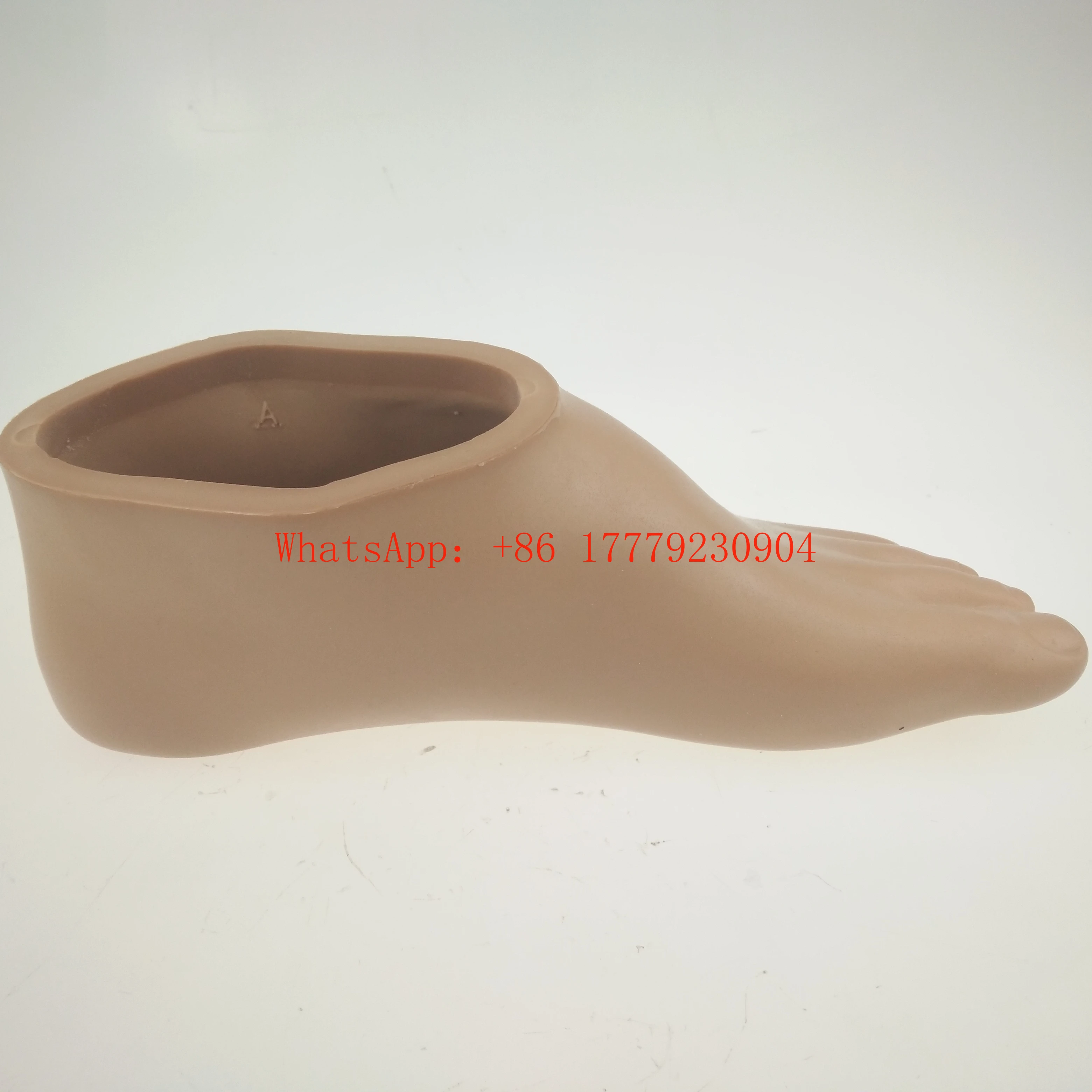 

Good Quality Best Selling Carbon Fiber Foot Cover for Amputees