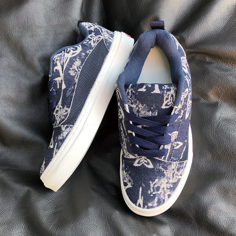 Navy Blue Thick Tongue Bread Shoes Men Women Couples Trendy Board Shoes for Students Boy Girls Versatile Sports Leisure Sneakers