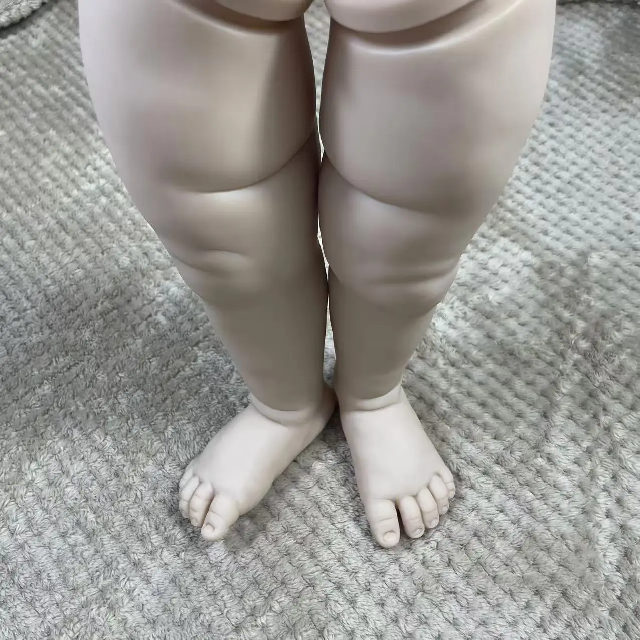 24 นิ้วไวนิล Reborn ตุ๊กตาเด็กทารกชุด Sandie เด็กแม่พิมพ์เปล่า Unpainted ประกอบชุดทําด้วยมือ DIY ของเล่น