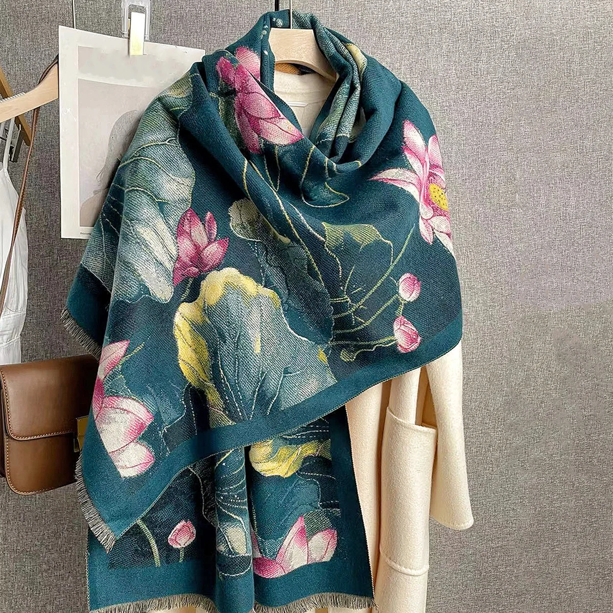

68*190CM Long Floral Pattern Scarf Summer Large Sofa Blanket Lightweight Sunscreen Shawls Winter Warm Christmas Scarf for Women