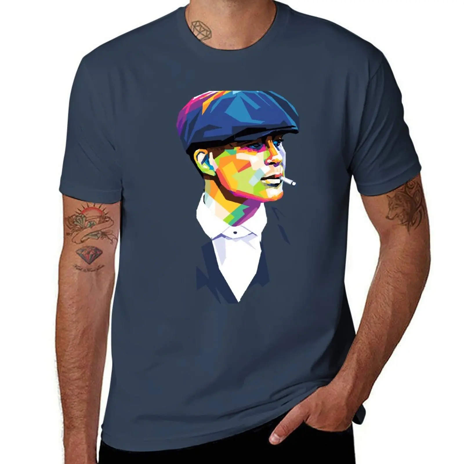 

Cillian Murphy gift T-Shirt Essential Solid Color T-Shirt