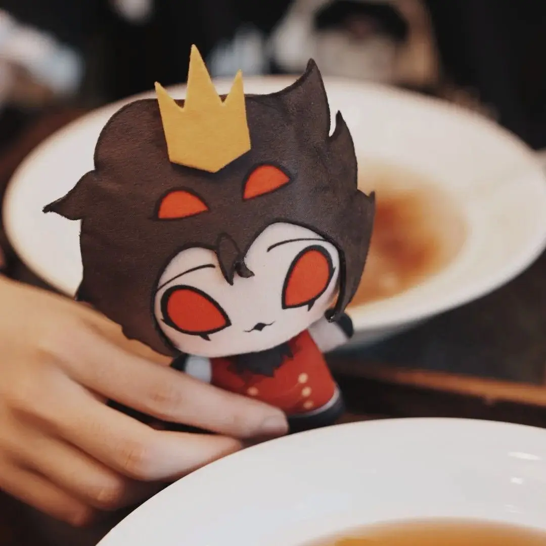 Pluszowa lalka Stolas z Helluva Boss, 10 cm, urocza lalka z nadrukiem Nunu, bawełniana lalka, zawieszka do plecaka, breloczek, dekoracja, pluszowa zabawka, prezent na Boże Narodzenie.