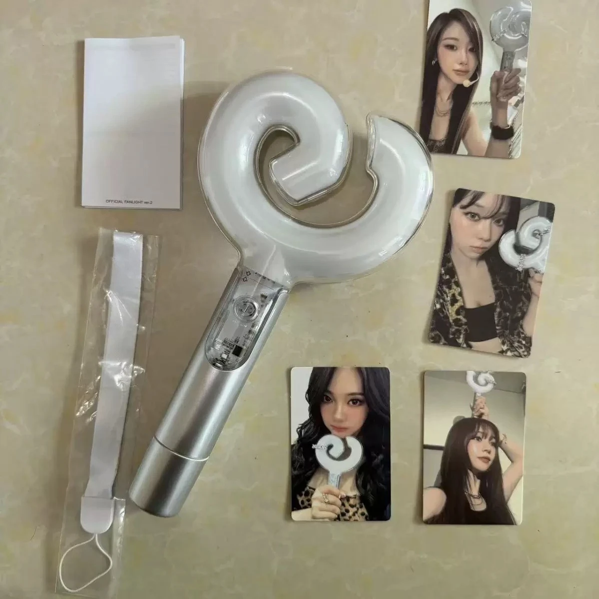 

Kpop Aes NINGNING Lightstick Ver.2 with Bluetooth Ver.1 Concert Glow Sticks Fan Collection Gifts