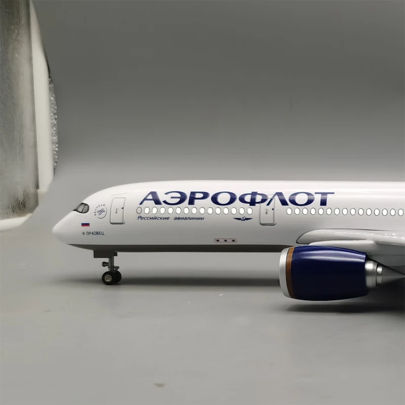 47cm 1:142 Scale Aeroflot A350 Simulation Civil Aviation Resin Aircraft Model with Wheels and Lights Collection