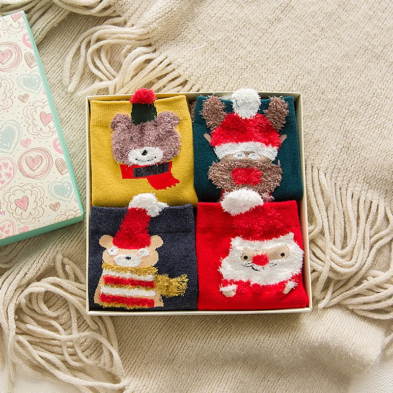 Chaussettes de noël décontractées en coton pour femmes, lot de 4 paires, motif Animal de dessin animé, nouvel an, père noël, cadeau de noël