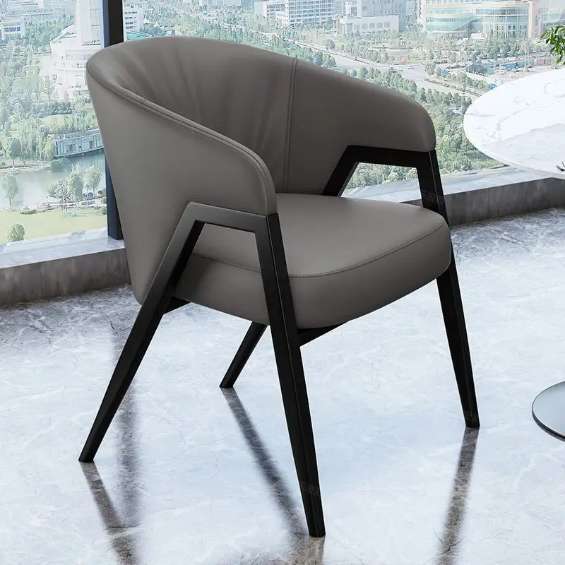 كرسي مقهى كاجوال مع بلاطة صخرية وطاولة مستديرة صغيرة