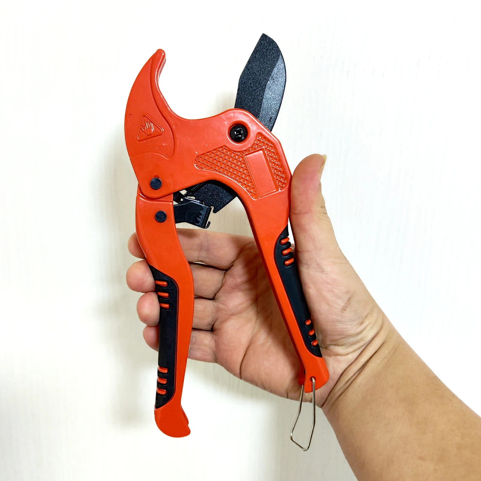 DIY PVC Pipe Cutter Tools Lightweight Easy to Use Quick Cut Tool for Plumbing and Electrical Work