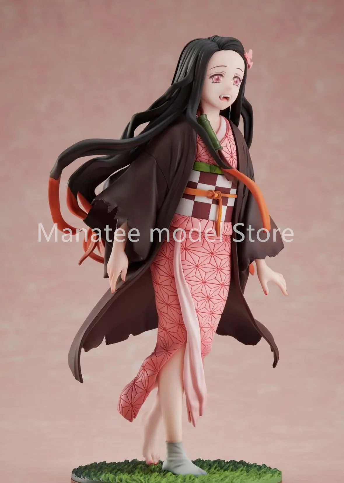 100% Original Nezuko Kamado PVC Action Figure อะนิเมะรุ่นของเล่นตุ๊กตาของขวัญ