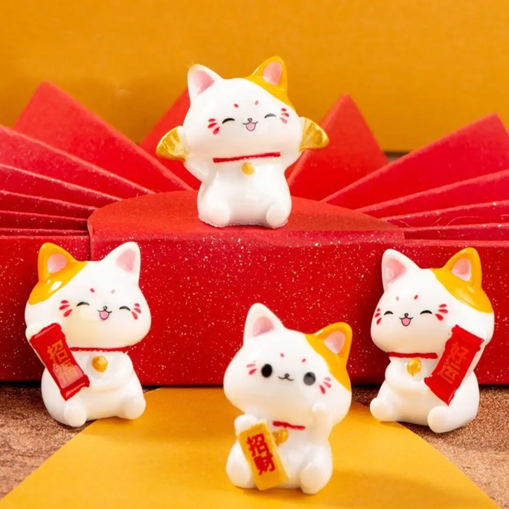 Mini Lucky Cat Car Ornaments Cute Simple Fortune Cat Figurines Realistic Lovely Cat Micro Landscape Ornament Desktop