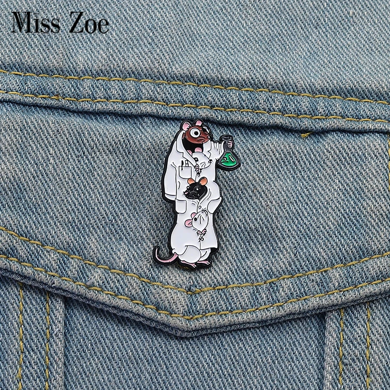 Mouse Doctor In White Coat Enamel Pins Custom Chemical Reagents Brooches Lapel Badges Clothes Animal Jewelry Gift for Friends