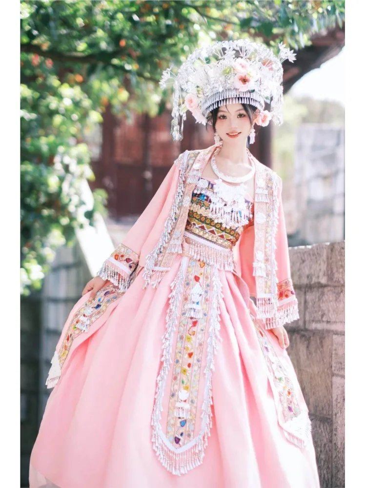 

Новый этнический и экзотический розовый дорожный костюм для фотосъемки