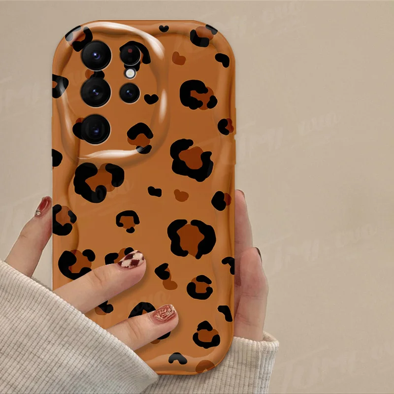 Love Heart Leopard Print Wave Case For Samsung Galaxy S24 Ultra S23 S22 Plus S21 S20 FE A25 A55 A35 A15 A05 A05S Silicone Cover