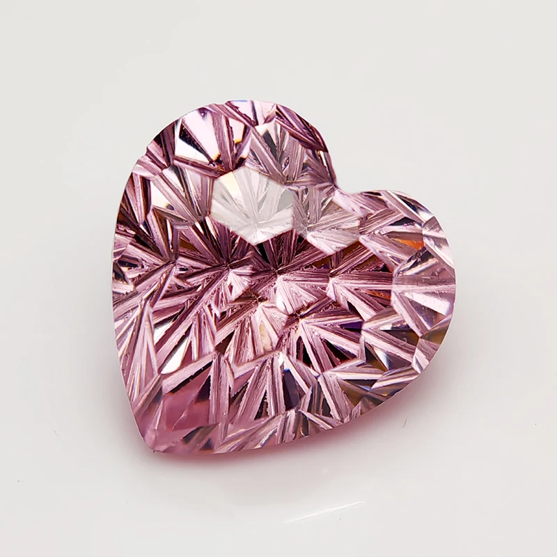 Nuove pietre preziose di zirconi cubici con taglio pirotecnico a forma di cuore rosa da 6x6 mm per la creazione di gioielli