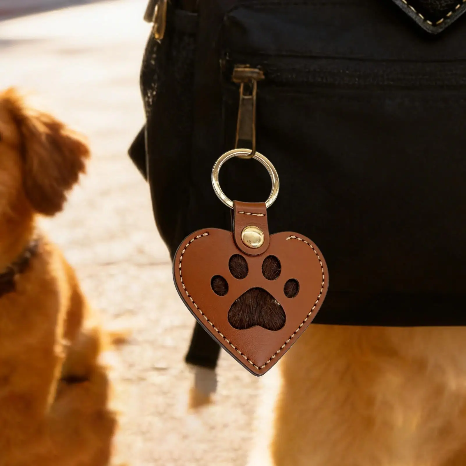 

Keyring Charm Leather Fashion Pet Hair Memory Keepsake Pet Hair Keepsake Keychain for Girlfriend Wife Sister Daughter Teens