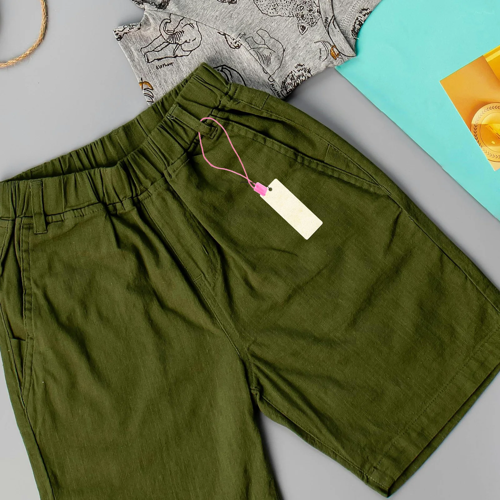 

950Pcs Plastic Buckle Hang Tag String Durable Clothes Fasteners for Gift Tags Price Tag Ties Retail Supplies Hang String