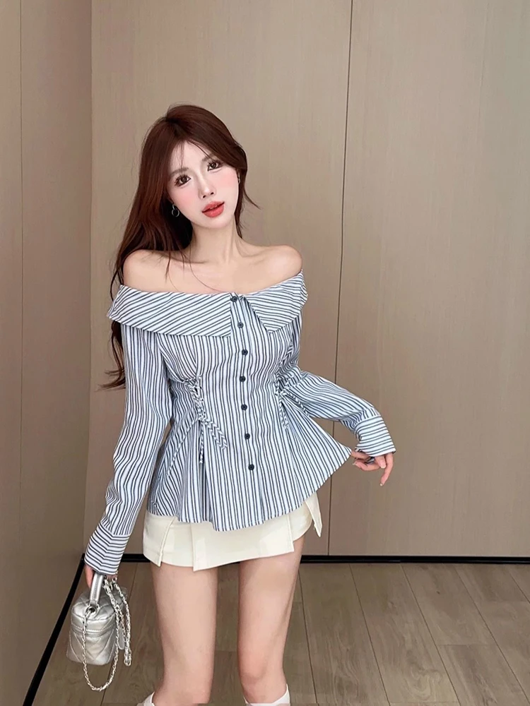 เสื้อเชิ้ตผู้หญิงลายทางเก๋ไก๋ คอเฉียงเปิดไหล่ ทรงเข้ารูปหวานๆ สไตล์สลิมฟิต เสื้อผ้าสำหรับฤดูใบไม้ผลิและฤดูใบไม้ร่วง แขนยาว แต่งลูกไม้รูดเชือก รุ่นใหม่ล่าสุด