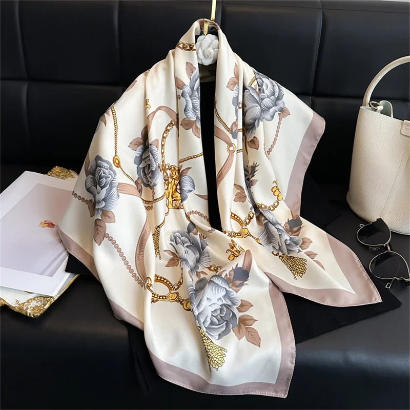 Luxury Flower Print Silk Scarf 90cm Twill Scarf Chain Large Square Scarves Sunscreen Shawl Headscarf for Women Foulard