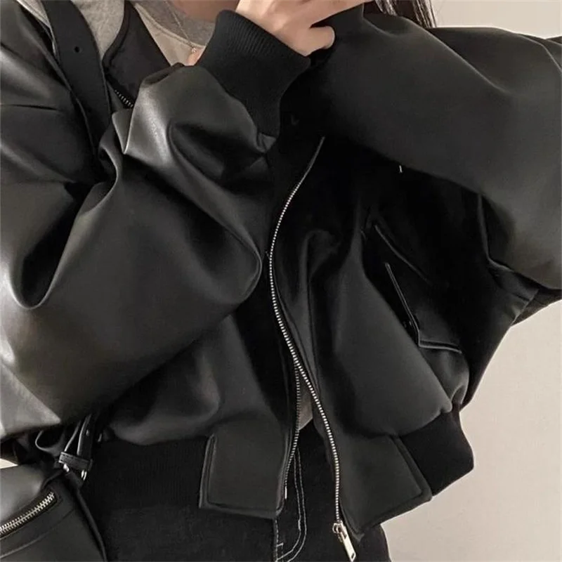 سترة جلدية جديدة سترات نسائية للربيع والخريف ريترو جيب مزدوج كاجوال فضفاض جوكر مكون من قطعتين معطف جلد بقلنسوة