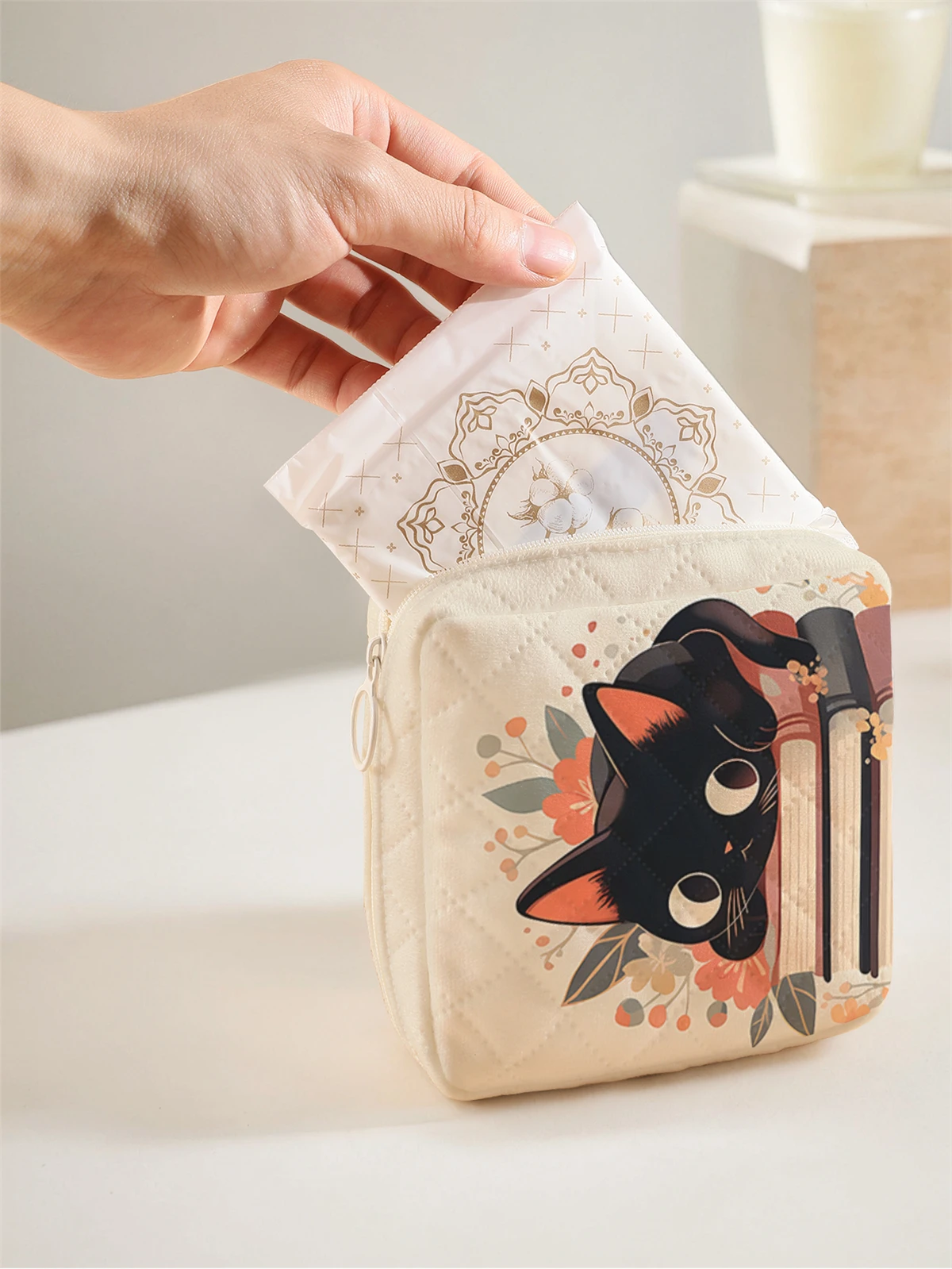 1 Tragbare Aufbewahrungstasche für Damenbinden, aus Seetang-Schildkrötenmuster und Diamantnetzmaterial, leichte Tasche für Damen-Tücher – Detail 2