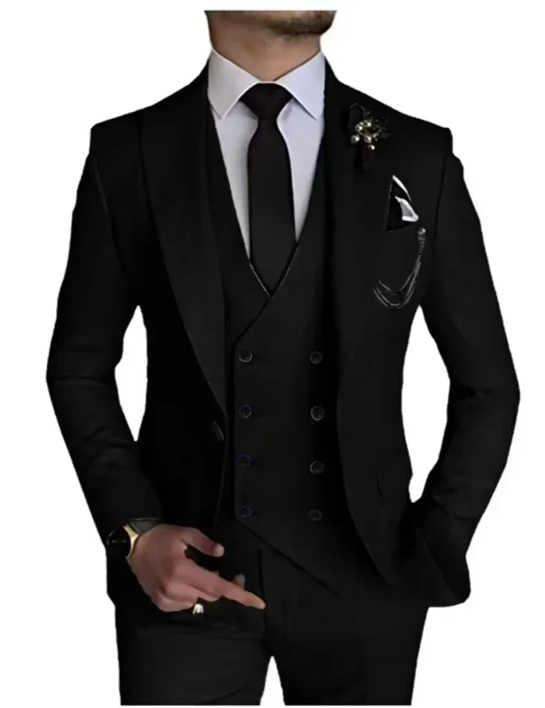 

Tailored Three-piece Suit Men‘s Designer Clothe Formal Jacket with Peak Lapel for Celebrities Customized on Demand Men Clothing