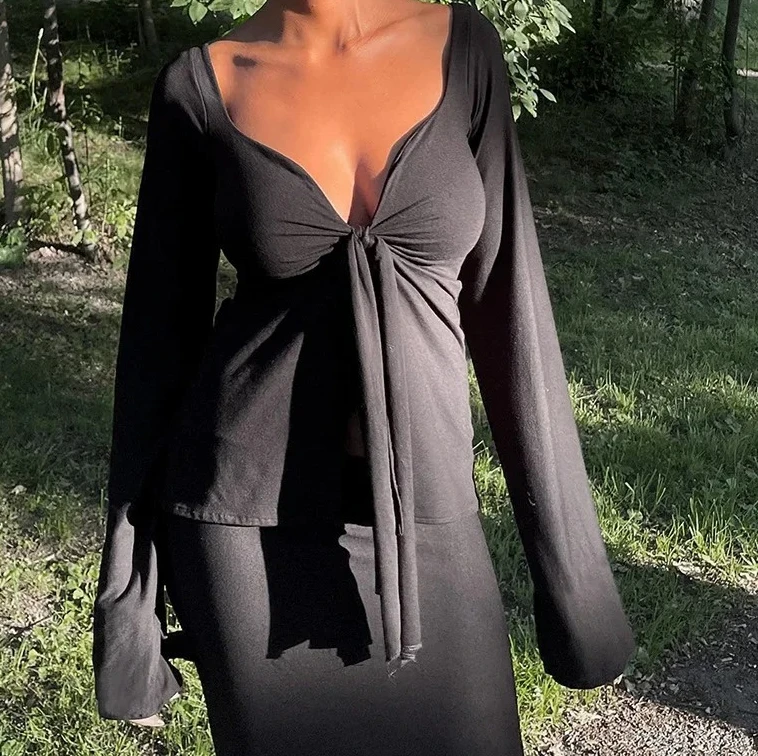 

Women's Solid Color Twist Flare Sleeve Side Slit Reveal Top T-Shirt New Style Autumn Amazon Fashion